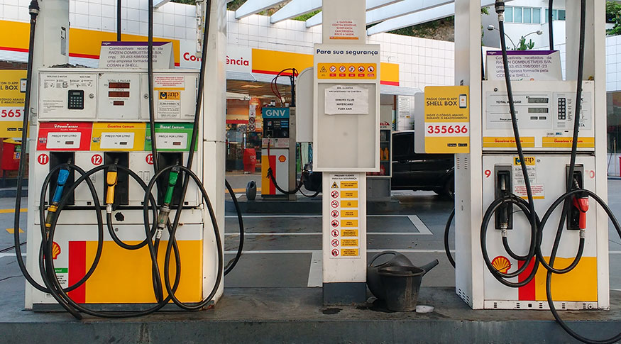 #praCegoVer Foto de posto de gasolina